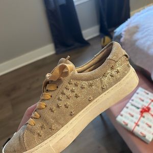 J/Slides Women’s Star Liberty Round Toe Sneaker